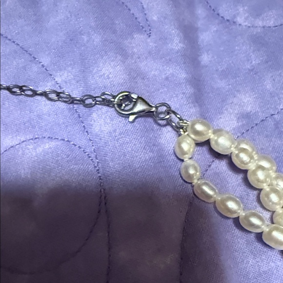 Elegant Cream Pearl Necklace - Picture 4 of 8